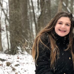 Meet your Posher, Ava